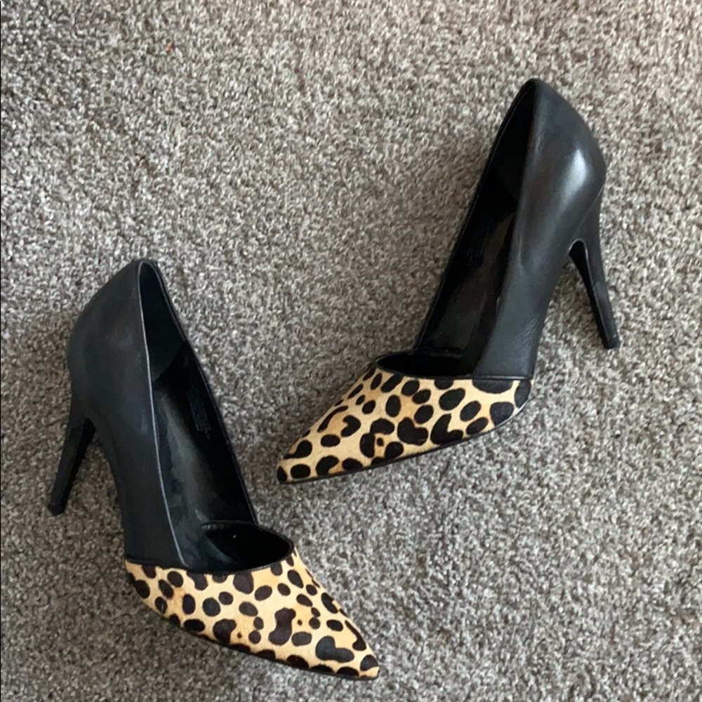 GUESS Leopard print heels